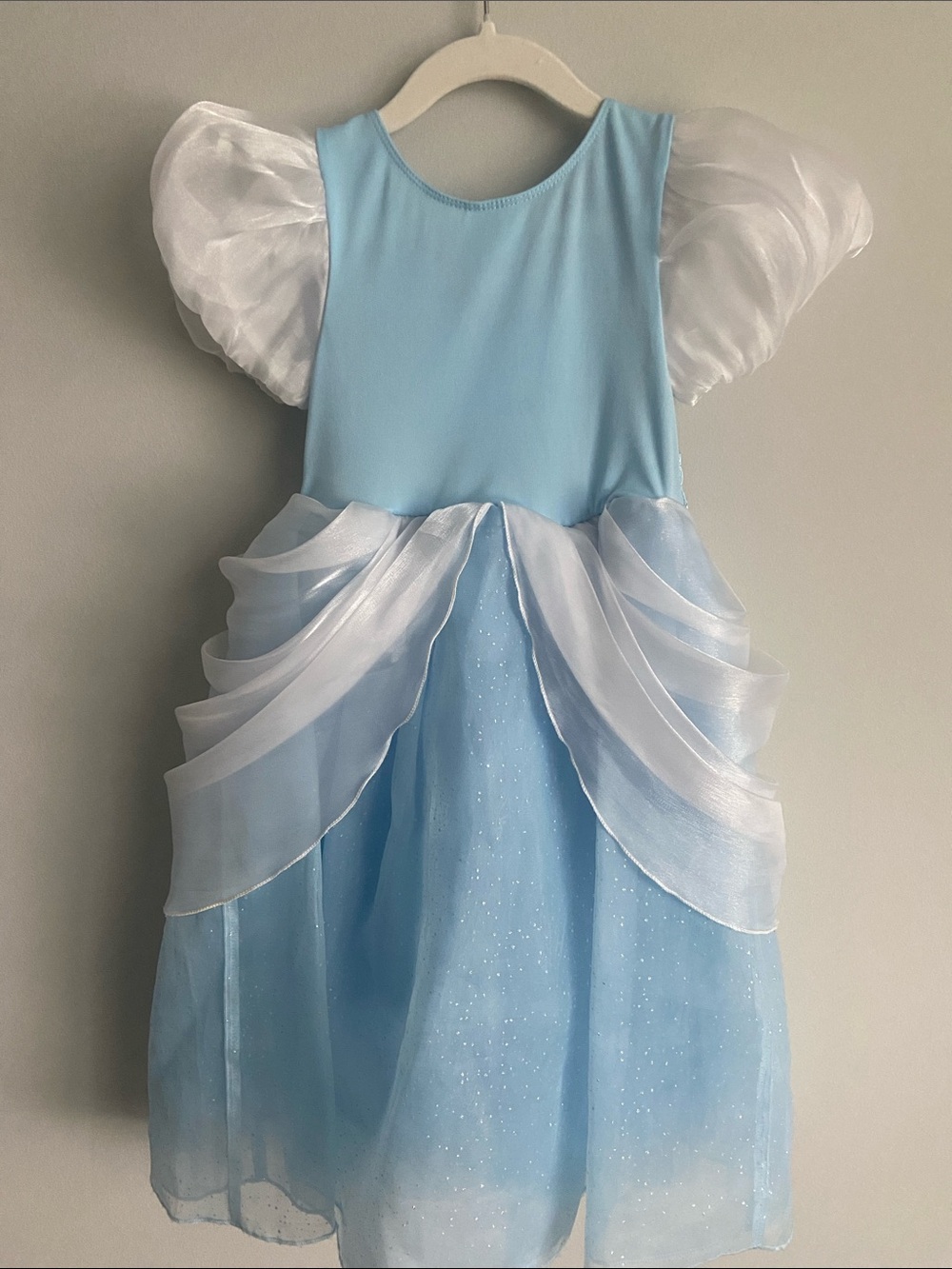 Disney store Princess Cinderella Costume Dress size 4 girls sequins and sparkles - Picture 8 of 10